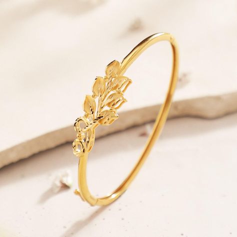 Fancy Gold Bracelet Design, Bangles Jewelry Designs Gold Simple, Bracelet For Girls Gold, Simple Gold Kada Design For Women, Girls Bracelet Designs Gold, Bracelet Patterns Gold For Women, Ladies Kada Gold, Khmer Jewelry, Gold Necklace Set With Price