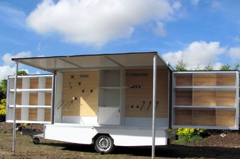 Caravan Shop, Mobile Fashion Truck, Truck Store, Mobile Shop Design, Mobile Library, Fashion Truck, Mobile Store, Craft Booth Displays, Farm Store