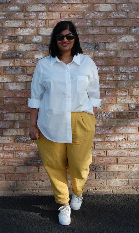 How to Hide a Baby Bump with These Clever Outfit Hacks! Plus Size Linen Outfits, Plus Size Trousers Outfit, Women Blouses Fashion Casual, Dress Plus Size Casual, Plus Size Outfits Casual, Cuffed Trousers, Outfit Hacks, Plus Size Linen, Plus Size Looks