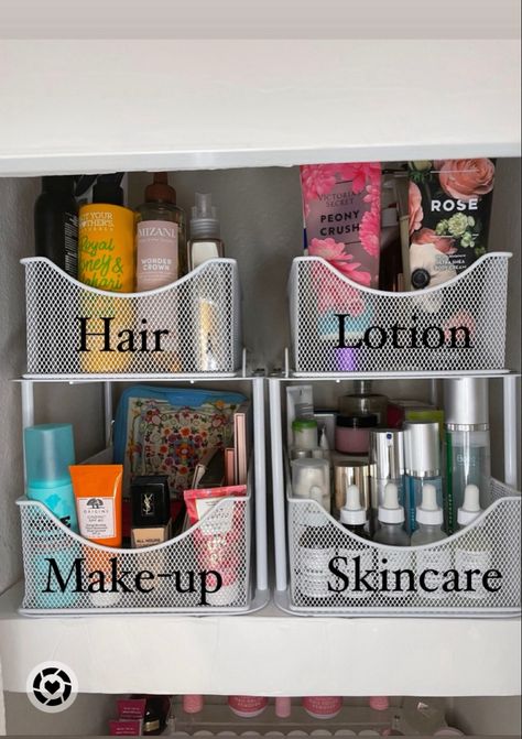 Bathroom organizing ideas, makeup and beauty Organizing Ideas Makeup, Makeup Organizing Ideas, Beauty Products Organization, Organization Kids Room, Bathroom Organizing Ideas, Lotion Organization, Makeup Organizing, Lotion Storage, Organization Life Hacks