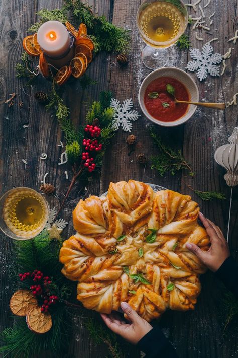 Savory Star Bread - Pull Apart Bread Easy Pull Apart Bread, Festive Dinner Table, Bread Wreath, Easy Marinara Sauce, Star Bread, Fried Garlic, The Modern Proper, Modern Proper, Festive Dinner