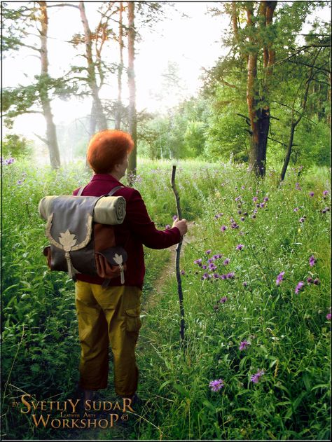 Bilbo Baggins uncosplay -Hobbit's leather backpack by Svetliy-Sudar.deviantart.com on @DeviantArt Hobbit Costume, Steampunk Ideas, Bilbo Baggins, Geek Fashion, Ring Bag, Survival Prepping, Lord Of The Rings, Mountain Backpack, Bradley Mountain