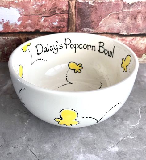 Popcorn Design, Personalized Bowls, Christmas Eve Plate, Popcorn Bowl, Popcorn Bucket, Couples Gift, Ceramic Gifts, Yarn Bowl, Personalized Photo Gifts