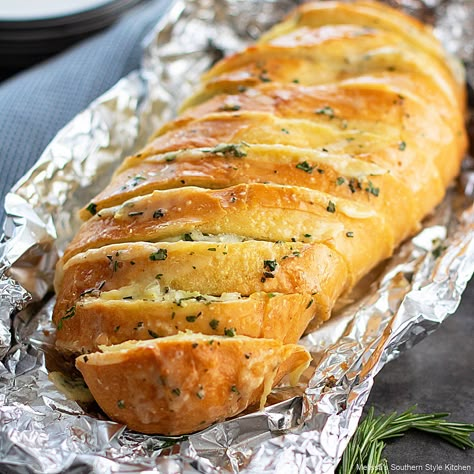 Cheesy Garlic and Herb Bread Garlic Herb Bread Recipe, Garlic And Herb Bread, Herb Bread Recipe, Garlic Herb Bread, Loaves Of Bread, Brunch Bread, Herb Bread, Garlic Cheese Bread, Bacon Egg And Cheese