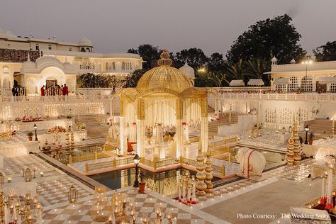 Grand Mandap Decor, Indian Wedding Udaipur, Indian Wedding Rajasthan, Rajasthan Destination Wedding, Destination Wedding Indian Rajasthan, Rajasthan Wedding Venues, Temple Theme Wedding Decor, Jaipur Wedding Venues, Grand Indian Wedding Decor