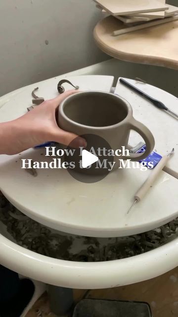 𝙏𝙝𝙚 𝘾𝙚𝙧𝙖𝙢𝙞𝙘 𝙎𝙘𝙝𝙤𝙤𝙡 on Instagram: "How to make and attach handles ❤️
•••
Follow @annadenleyceramic for more!" How To Make Ceramic, Ceramic Handles, Cups Of Tea, Shabby Chic Easter, Clay Cup, Advanced Ceramics, Pottery Videos, Clay Mugs, Easter Decorations Kids