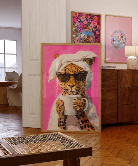 Anthro Home Decor, Mini Maximalist Decor, Wall Art Salon, Big Art Over Bed, Trendy Kitchen Art, Leopard Print Art, Painting Ideas Room Decor, Trendy Art Paintings, Funky Office Decor