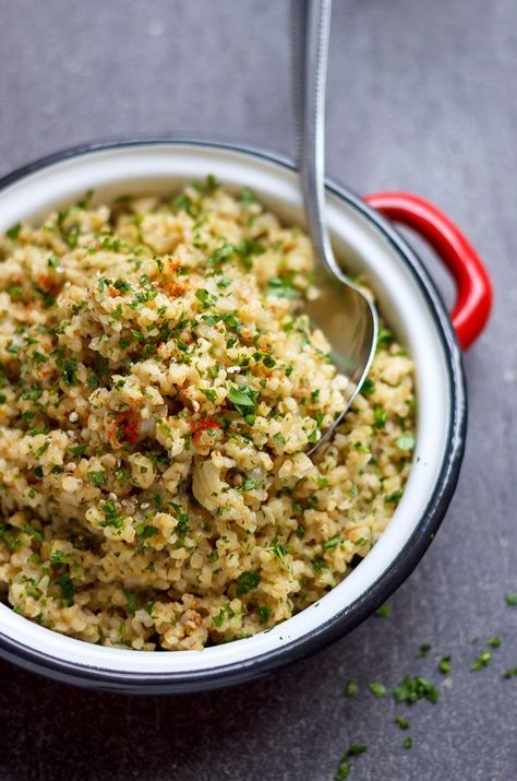 Garlic Butter Bulgur Risotto Recipe — Eatwell101 Bulgar Recipes, Bulgur Wheat Recipes, Bulgur Recipes, Wheat Recipes, Risotto Recipe, Diner Recept, Risotto Recipes, Herb Butter, Meatless Meals