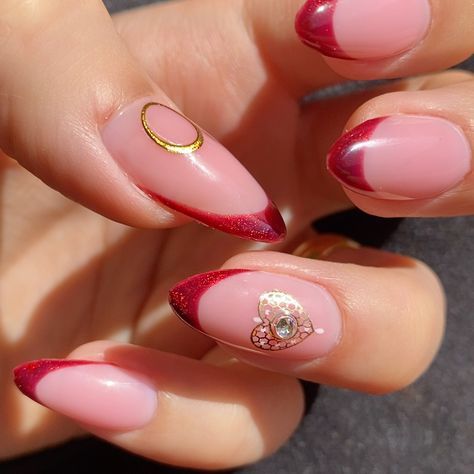 Cat Eye French Tip Nails, Cat Eye French Tip, 23 Nails, Golden Stickers, Red Cat Eye, Red French, October Nails, Eye Nails, Tip Nails