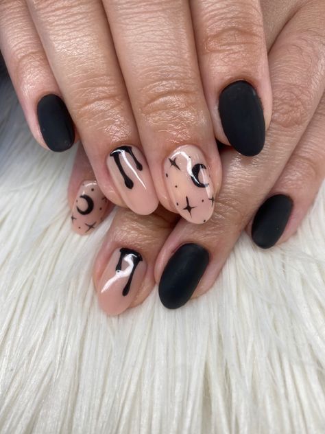 Nude round nails with moons and stars with black matte nails Nails With Moons And Stars, Nail Ideas Simple Black, Moon Nail Ideas, Nail Ideas Stars, Black Nails Simple, Moon Nail Designs, Nails With Moon, Simple Black Nails, Simple Nude Nails