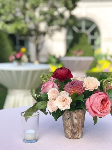 Cocktail Table Centerpieces, Coral Dahlia, Red Ranunculus, Red Indian, Coral Blush, Rose Blush, Wedding Cocktail, Spray Roses, Jewish Wedding