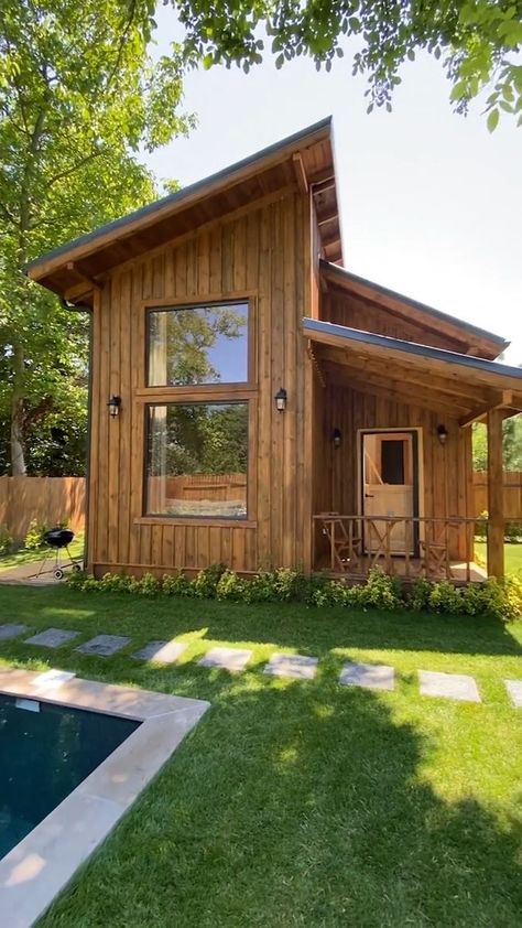 Barn Dominium, Small Barn House, House With Land, Tiny House Rentals, Farm Style House, Private Yard, Tiny House Big Living, Tiny House Luxury, Bamboo House Design