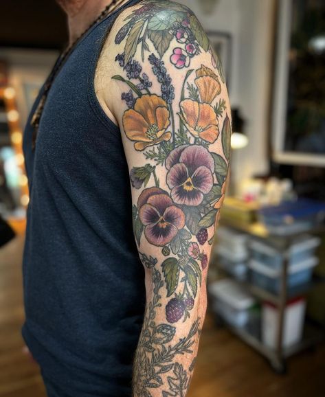 Alice Kendall on Instagram: “Slowly managing to finish this sleeve for Jon! Pansies, blackberry, California poppies and lavender colored today @wonderlandpdx” Pansy Tattoo, Upper Leg Tattoos, Shoulder Sleeve Tattoos, Branch Tattoo, California Poppies, Arm Tattoos, American Traditional Tattoo, Body Mods, Beautiful Tattoos