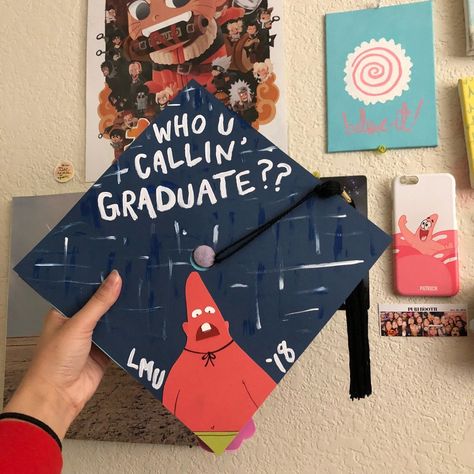 Medical Graduation Cap, Funny Graduation Cap Designs, Spongebob Graduation Cap, Disney Graduation Cap, Flower Graduation Cap, Medical Graduation, Funny Graduation Caps, Creative Graduation Caps, Senior Things