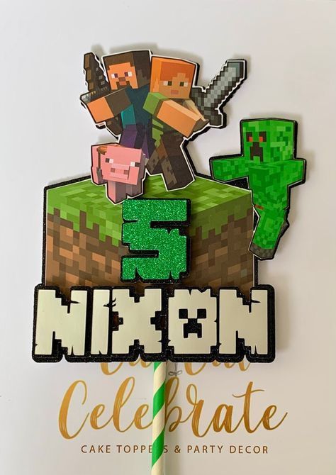 Minecraft Cake Toppers Printable, Minecraft Cricut, Minecraft Cake Topper, Minecraft Cake Designs, Diy Minecraft Birthday Party, Minecraft Birthday Cake, Minecraft Banner Designs, Minecraft Banners, Paper Party Decorations