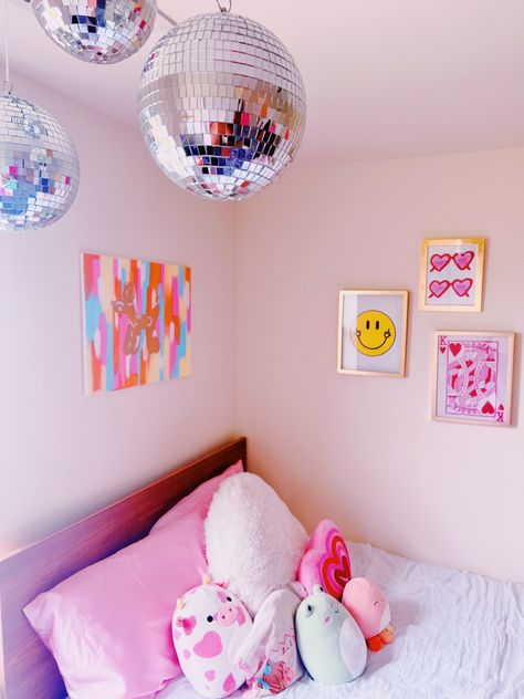 Hot Pink Dorm Room Aesthetic, Pink Disco Room Aesthetic, Disco Ball Dorm Room, Pink Disco Room, Disco Dorm Room, Disco Bedroom Aesthetic, Hot Pink Dorm Room, Hot Pink Room Aesthetic, Disco Ball Room Decor