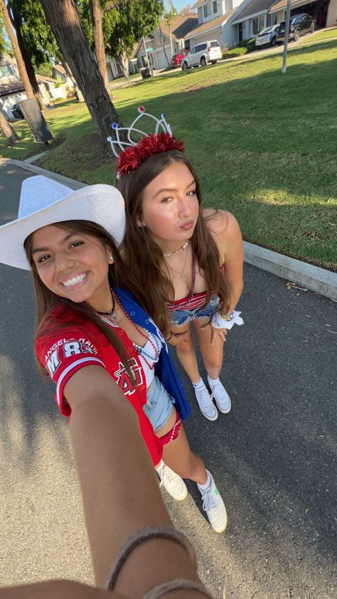 Usa Football Theme Outfit, 4th Of July Outfit, Football Themes, Patriotic Outfit, Game Themes, 4th Of July Outfits, My Bestie, Themed Outfits, Football Game