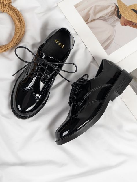 Stitch Decor Lace-up Front Oxfords Shoes Black Oxford Shoes Outfit, Oxford Shoes Outfit Women's, Black Suit Shoes, Carvela Shoes, Stitch Decor, Black Formal Shoes, Oxford Shoes Heels, Shoes Wallpaper, Oxford Shoes Outfit