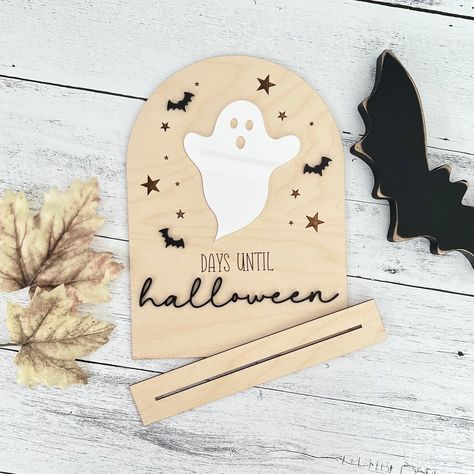 Halloween Countdown Dry Erase Sign Halloween Countdown Sign, Countdown Sign, Days Until Halloween, Laser Cut Wood Crafts, Halloween Countdown, Lazer Cut, Wood Ideas, Laser Cut Sign, Fall Halloween Decor