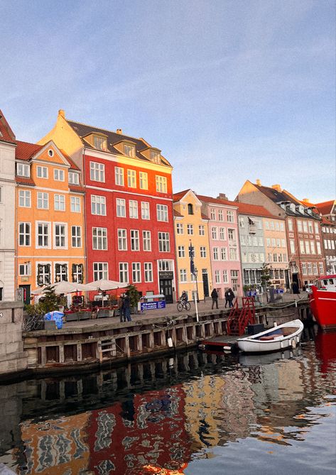 Denmark Aesthetic, Copenhagen Aesthetic, Canal Boats, Visit Denmark, Copenhagen Travel, Colorful Buildings, Denmark Travel, Dream City, Foreign Exchange