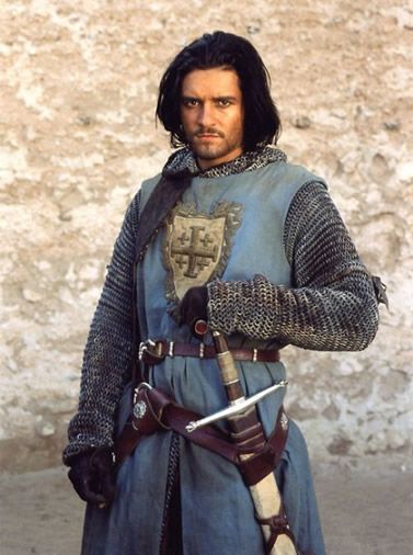 Chainmail Shirt with Flat Solid Rings or Round Rings Chainmail Shirt, Knight Templar, Beau Film, Crusader Knight, A Knight's Tale, Empire Romain, Knight In Shining Armor, Knight Armor, Kingdom Of Heaven