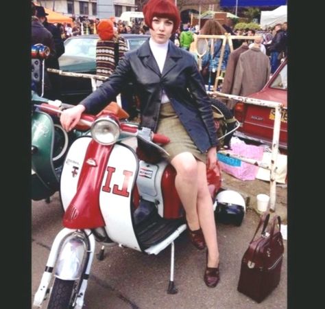 Tweets with multimedia content material from maria mod woman (@mariastockmod) | Twitter... Mod Pics, Mod Culture, Skinhead Girl, Mod Scooter, Youth Subcultures, Vespa Girl, Lambretta Scooter, Mod Girl, Teddy Boys