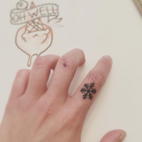 Festive Christmas and Winter Tattoos | POPSUGAR Beauty UK Christmas Tree Tattoo, Christmas Tattoos, Snowflake Tattoo, Winter Tattoo, Snow Flake Tattoo, Christmas Tattoo, Tree Tattoo Designs, Japanese Tattoo Designs, Large Tattoos