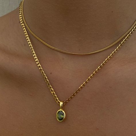 Bella Necklace - Olivine – ALIX YANG Jewellery Jewelry Accessories Ideas, Dope Jewelry, Classy Jewelry, Jewelry Essentials, Jewelry Lookbook, Girly Jewelry, Jewelry Inspo, Dream Jewelry, Stylish Jewelry