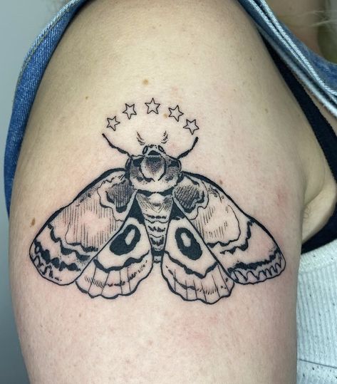 Aesthetic Tattoo Ideas, Nature Tattoo Ideas, 20 Aesthetic, Petit Tattoo, Funky Tattoos, Unique Tattoo Ideas, Bug Tattoo, Sick Tattoo, Cool Nature