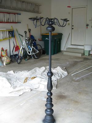 Diy Lamp Post, Diy Candelabra, Halloween Candelabra, Casa Halloween, Young House Love, Theme Halloween, Halloween Deco, Diy Lamp, Halloween Wedding