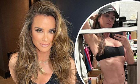 Kyle Richards, 54, shows off her new hairstyle to go with her hot new body | Daily Mail Online Kyle Richards And Mauricio, Kyle Richards Outfits, Kyle Richards Hair Color, Tammy And The T-rex Denise Richards, Kyle Richards, New Hairstyle, Xmas Card, Toned Body, Daily Mail