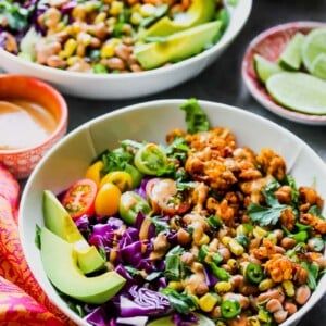 Southwestern Tempeh Taco Salad with Chipotle-Tahini - Dishing Out Health Vegan Salad Ideas, Chipotle Salad Dressing, Tempeh Salad, Best Vegan Salads, Tempeh Tacos, Tahini Recipe, Healthy Entrees, Taco Salads, Vegan Salad Recipes