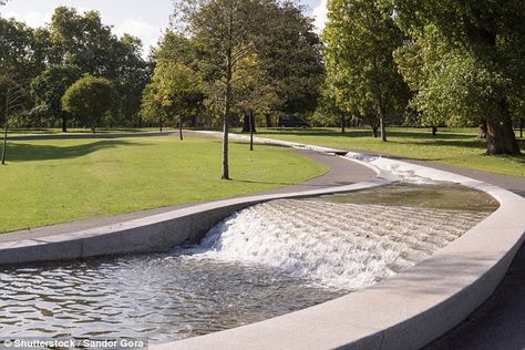 The Diana, Princess of Wales Memorial Fountain in Hyde Park - which cost £5 million to build -  was heavily critised when it opened Diana Memorial Fountain, Places To Stay In London, Waterscape Design, Diana Memorial, William And Harry, Princess Diana Family, Marble Arch, Diana Princess Of Wales, Diana Princess