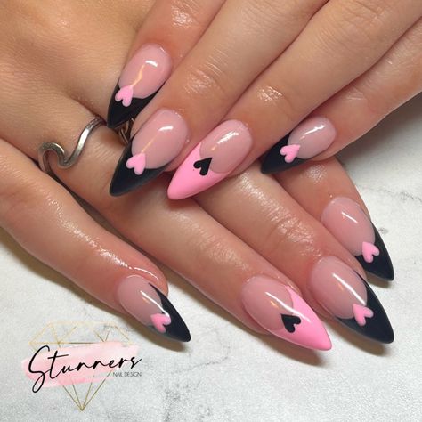 Black Pink Nails Designs, Pink And Black Nail Ideas, Aesthetic Pink And Black, Pink And Black Nail Designs, Ibiza Nails, Sport Nails, 35 Aesthetic, Fierce Aesthetic, Pink And Black Nails