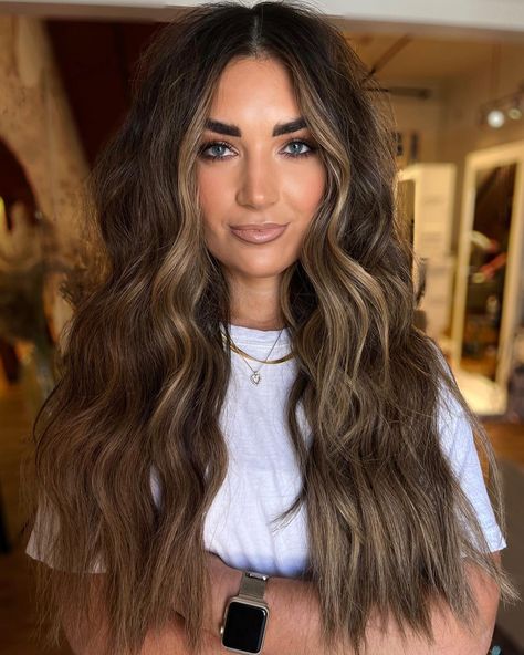 40 Best Money Piece Hair Trend Ideas for 2024 - Hair Adviser Sunkissed Hair Brunette With Money Piece, Long Brunette Shag, Earthy Brunette, Subtle Money Piece, Subtle Blonde Balayage, Brunette Shag, Money Piece Hair Ideas, Ash Brown Hair Balayage, Subtle Blonde