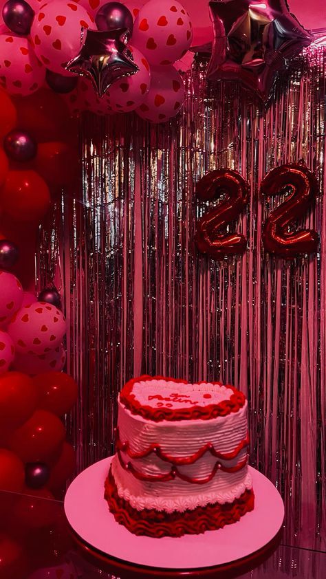 Maroon Bday Decoration, Sweet 16 Party Ideas Red And Gold, Red Party Ideas Decorations, 21st Birthday Red Theme, Valentines 21st Birthday, Red Bday Theme, Red Party Theme Ideas, Red 18th Birthday Party, Red Birthday Theme Decoration