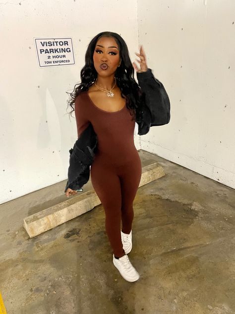 Casual romper jumpsuit black girl outfit casual romper jumpsuit brown girl Brown Romper Outfit Black Women, How To Style Brown Jumpsuit, Brown Jumpsuit Outfit Baddie, Brown Unitard Outfit, Brown Jumpsuit Outfit Black Women, Spaghetti Strap Romper Outfit, Long Bodysuit Outfit, Romper Black Women, Romper Outfit Black Women