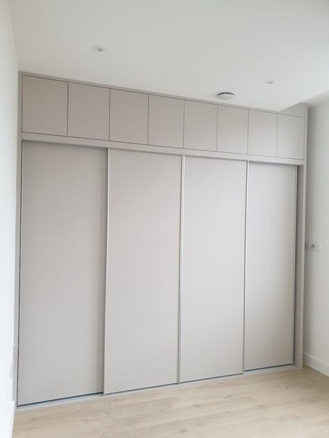 Bespoke wardrobes floor to ceiling, fitted wardrobes designs London Wardrobes Designs, Fitted Wardrobe Design, Floor To Ceiling Wardrobes, Foyer Closet, Bespoke Wardrobes, Free Standing Wardrobe, Bespoke Wardrobe, Wardrobe Door Handles, Sliding Closet Doors