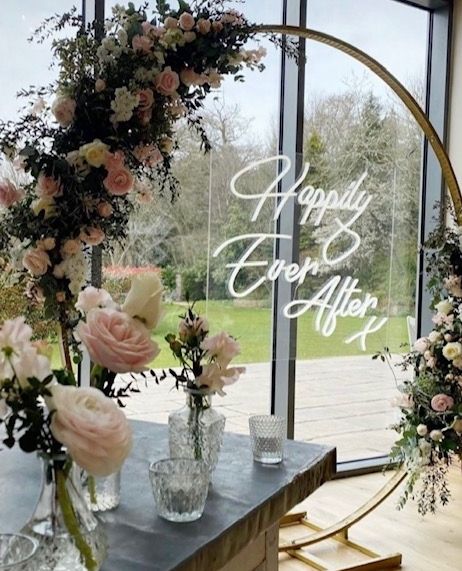 Happily Ever After Neon Sign, Flower Wall With Neon Sign, Balloon Ring, Luxury Event Decor, Rose Gold Wedding Decor, Corporate Events Decoration, Elizabeth James, Light Up Letters, Gold Wedding Decorations