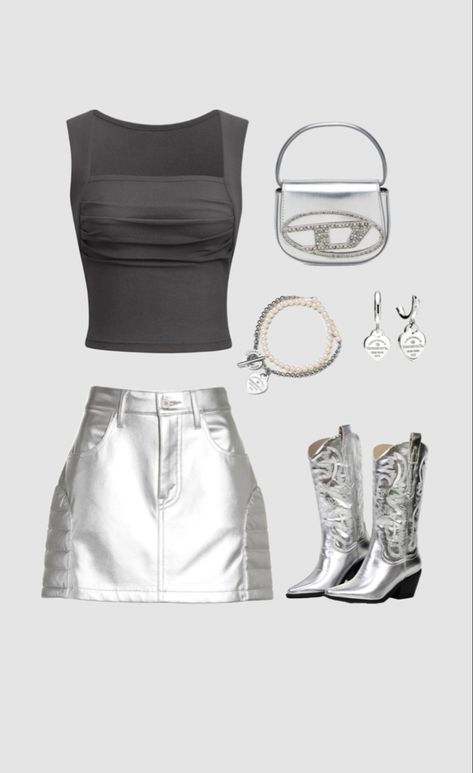 Weekend Concert Outfit, Sza Concert Outfit, Stargirl Outfits, Metallic Outfit, Weekend Concert, Sza Concert, Concert Clothes, Fun Fits, Silver Outfit