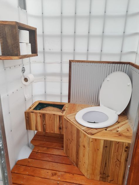 Outdoor Bathroom Design, Composting Toilets, Cedar Cladding, Portable Shower, Shower Units, Composting Toilet, Outdoor Bathrooms, Toilet Design, Package Deal