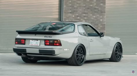 This Restomod 1989 Porsche 944 Turbo Has Had $200k Spent On It | Motorious Porsche Garage, Cayman Porsche, Porsche 924s, Carros Porsche, Porsche 996 Turbo, Porsche 944 Turbo, Porsche 550 Spyder, Porsche Gt2 Rs, Porsche Cayman Gt4