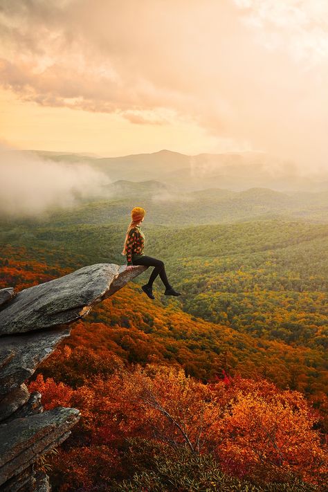 12 Best Places For Hiking In Boone And Blowing Rock - Southern Trippers North Carolina Hiking, South Usa, Craggy Gardens, Boone North Carolina, Blowing Rock Nc, Blue Ridge Georgia, North Carolina Travel, Boone Nc, Unique Vacations