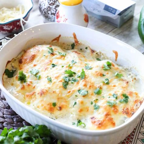 Green Chili Chicken Bake Recipe • The Pinning Mama Green Chili Chicken Bake, Chicken Main Dish Recipes, Green Chili Chicken, Chili Chicken, Low Carb Chicken Recipes, Chicken Bake, Chilli Chicken, Green Chili, Chicken Main Dishes