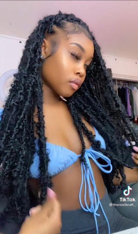 Medium Length Butterfly Locs, Extended Locs, Black Kids Braids Hairstyles, Butterfly Locs, Estilo Swag, Big Box Braids Hairstyles, Faux Locs Hairstyles, Cute Box Braids Hairstyles, Protective Hairstyles Braids