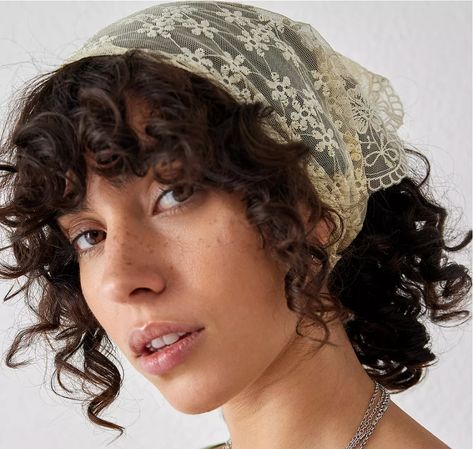 Fashion Headbands, Headscarf Styles Short Hair, Curly Hair With Scarf, Lace Head Scarf, Lace Headscarf, Triangle Head, Fairy Photoshoot, Curly Bangs, Headband Styles