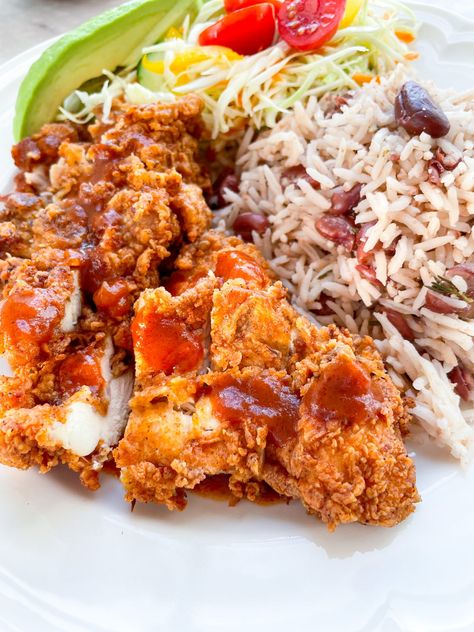 Jamaican Fried Chicken - Jamdown Foodie Jamaican Fried Chicken, Fried Chicken Gravy, Jamaican Chicken, Jamaica Food, Chicken Shawarma Recipe, Jamaican Cuisine, Shawarma Recipe, Jamaican Dishes, Sunday Dinner Recipes