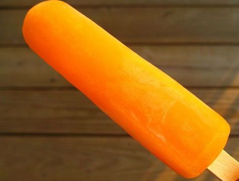 Orange Popsicles Recipe, Orange Popsicles, Orange Sauce Recipe, Popsicles Recipe, How To Make Orange, Orange Sauce, Baileys Irish, Easy To Make Desserts, Popsicle Recipes