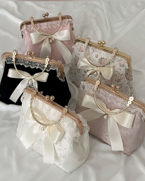 Aesthetic Handbags, Create Your Dream Life, My Style Bags, Luxury Bags Collection, Princess Core, Girly Bags, Fancy Bags, Pretty Bags, Cute Purses