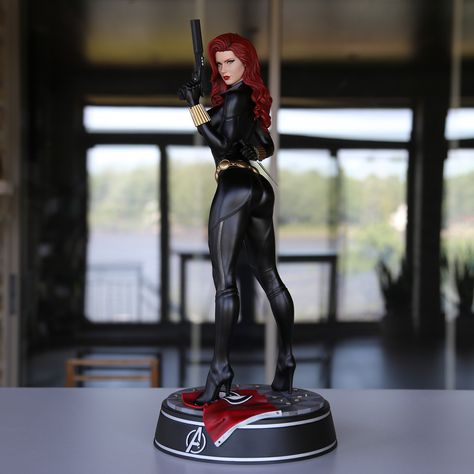 More Photos https://unboxingbros.com/black-widow-1-4-scale-custom-statue/ Black Panther 1, Marvel Figures, Character Statue, Marvel Figure, Dc Art, Statues For Sale, Marvel Iron Man, Poses Reference, Figure Poses